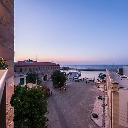 Madonna Del Mare Chania (Crete)